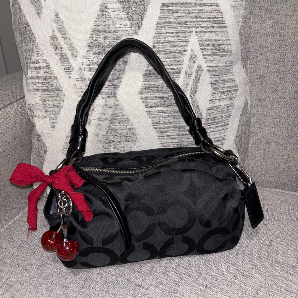 Y2K Coach Parker Shoulder Bag 🖤🍒